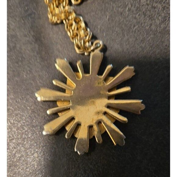 Vince aut morire Amulet Necklace - Picture 4 of 4